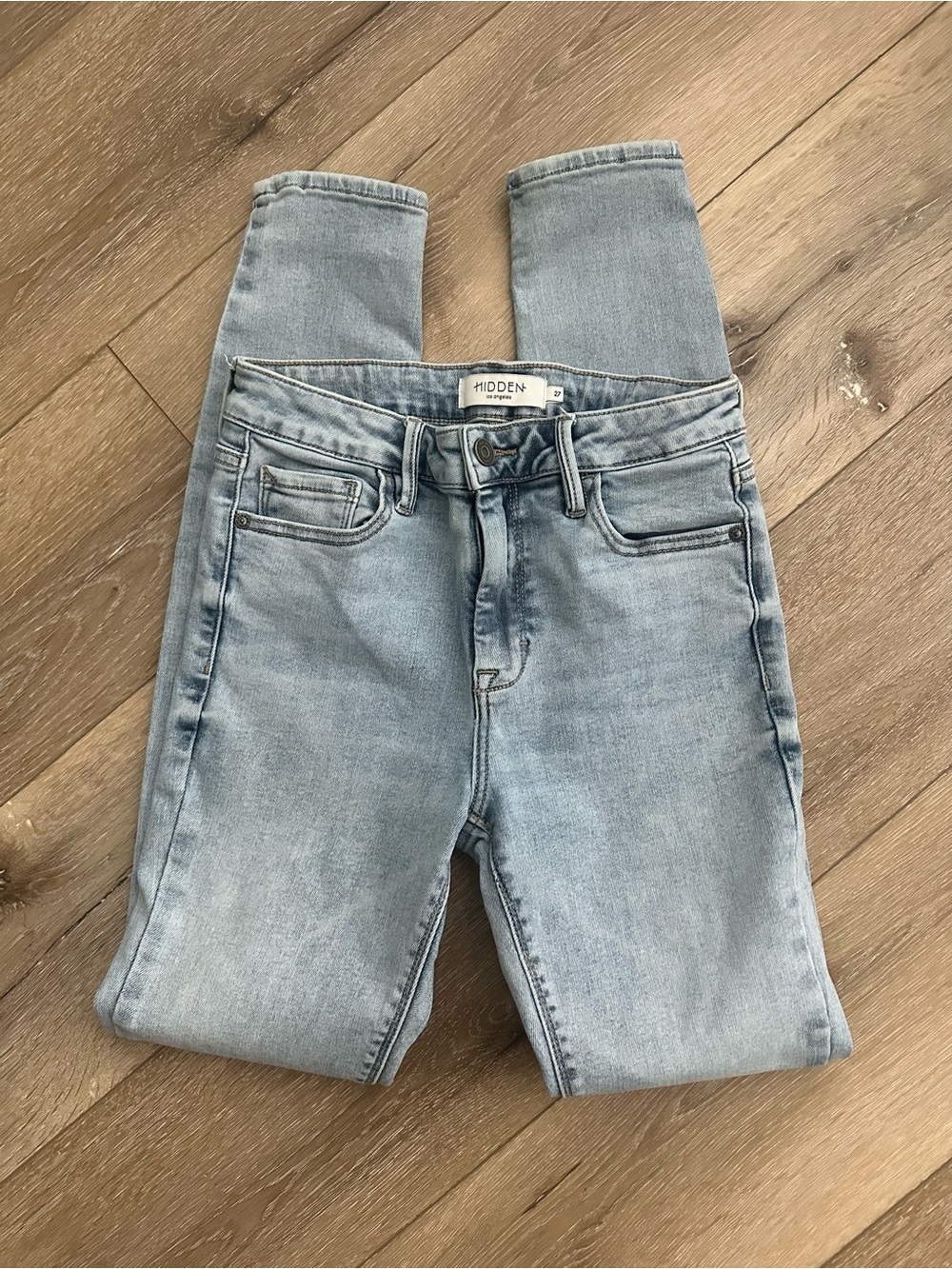 Hidden jeans sz 27
